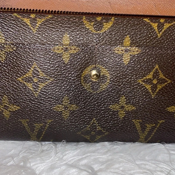 Louis Vuitton, Sarah monogram wallet pre-love condition - Picture 10 of 10
